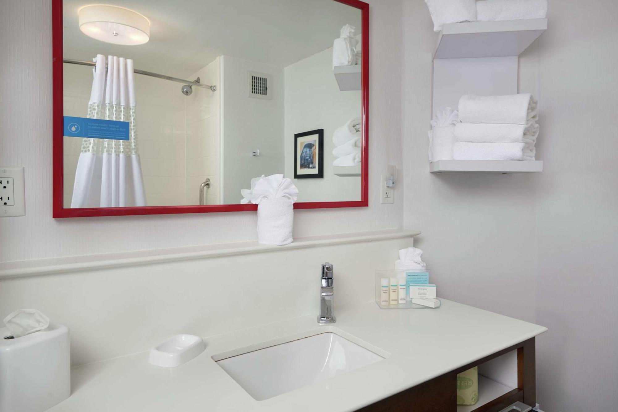 Hampton Inn Hanover Exterior foto
